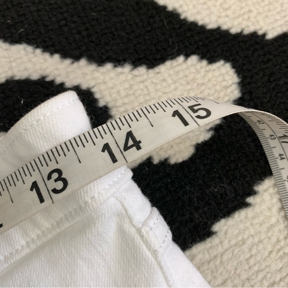 A&F Simone High Rise Super Skinny Distressed White Jeans Size 4 - Picture 6 of 9